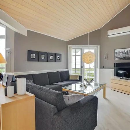Regnwald - 400m To The Fjord By Interhome