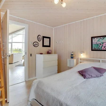 Regnwald - 400m To The Fjord By Interhome *