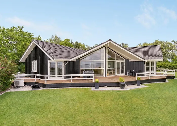 Regnwald - 400m To The Fjord By Interhome