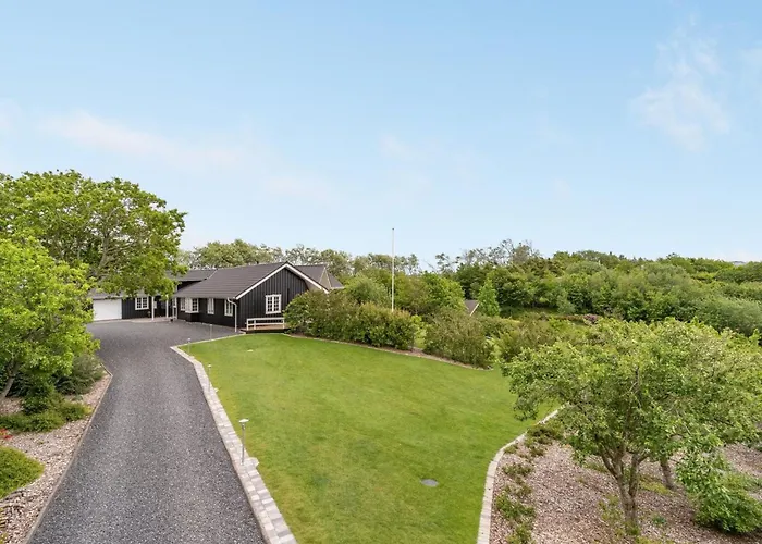 Regnwald - 400m To The Fjord By Interhome Feriehus